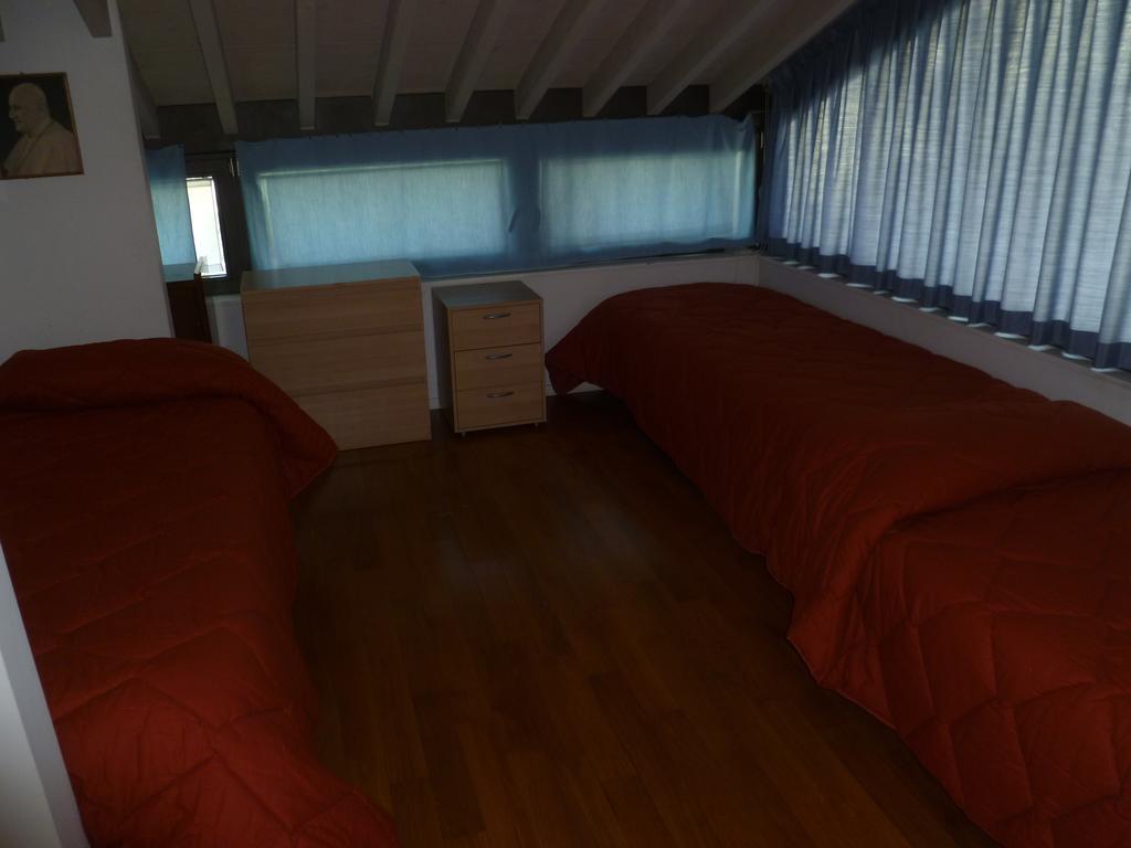 Nido Del Tadini Villa Lovere Szoba fotó